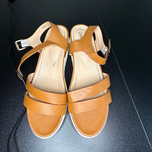 DREAM PAIRS Women’s Charlie-3 Ankle Strap Open Toe Platform Wedge Sandal - Picture 2 of 3